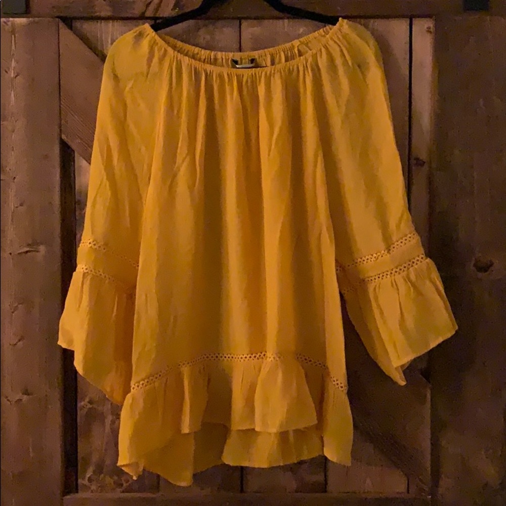 Flowy Mustard Top